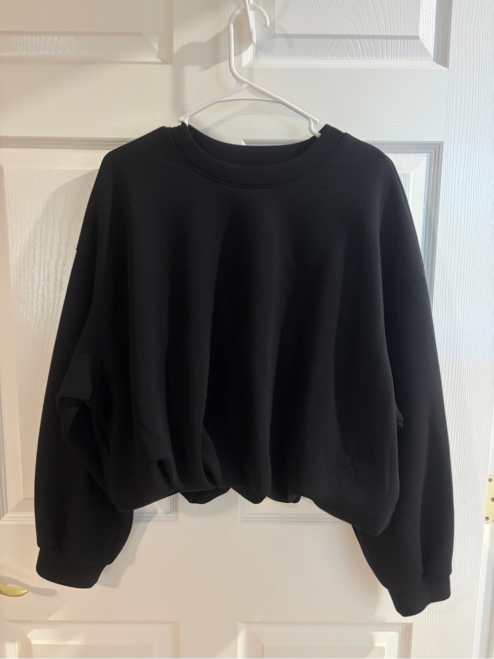 Women’s Old Navy Bubble Hem Cropped Crewneck Sweatshirt